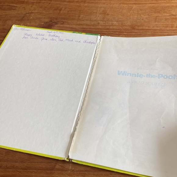 1982 Winnie-The-Pooh Book - Picture 8 of 10